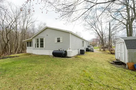 43 Hickory Avenue North Hampton NH 03862