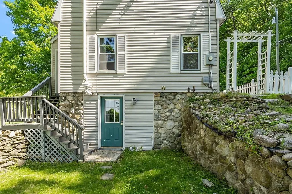 148 Nartoff Road Hollis NH 03049