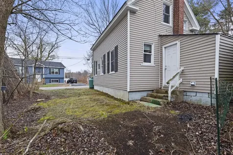 31 Mechanic Street Farmington NH 03835