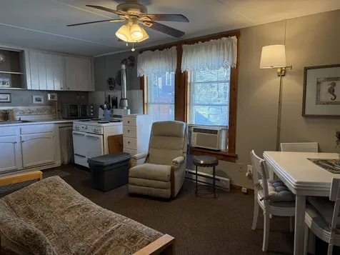 5 Tenth Street Hampton NH 03842