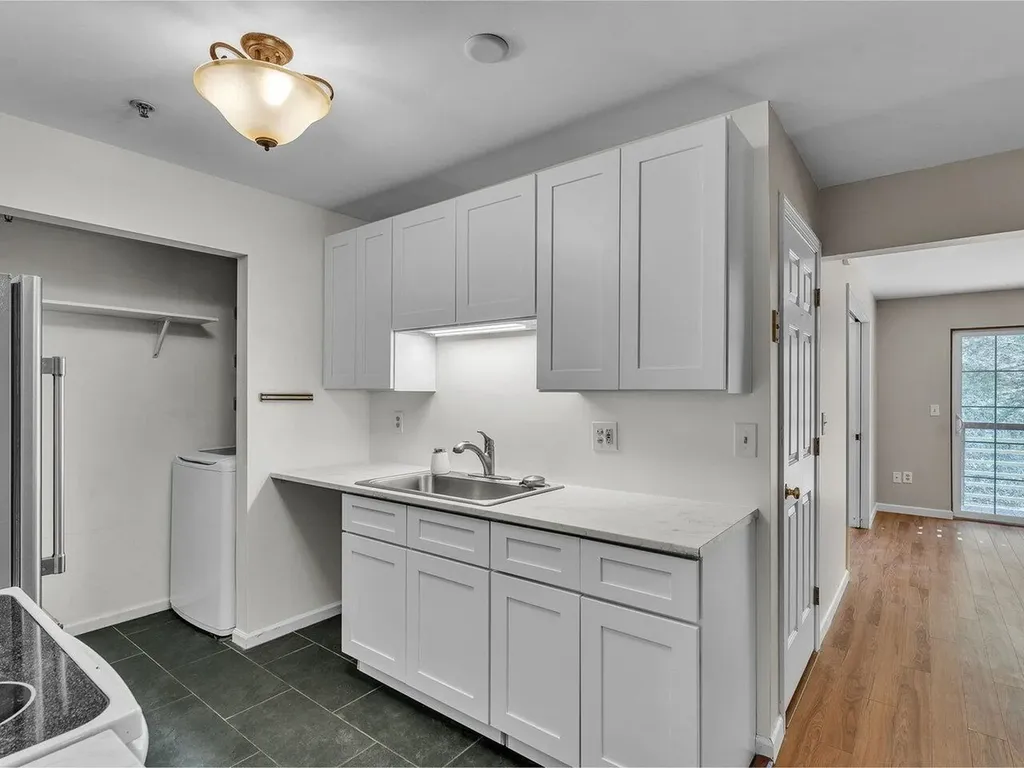 253 Hildred Drive Burlington VT 05401