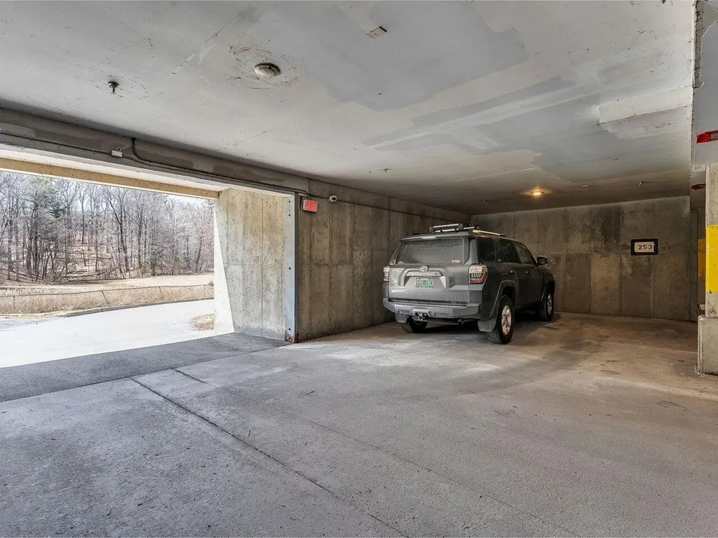 253 Hildred Drive Burlington VT 05401