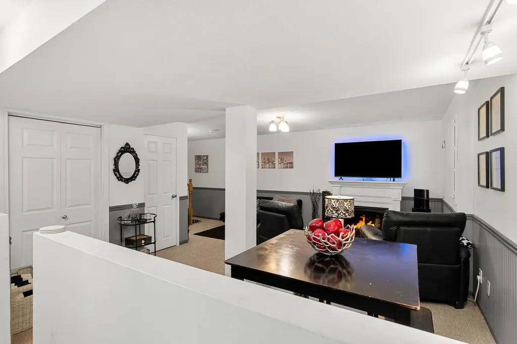 29 Greenwich Road Litchfield NH 03052