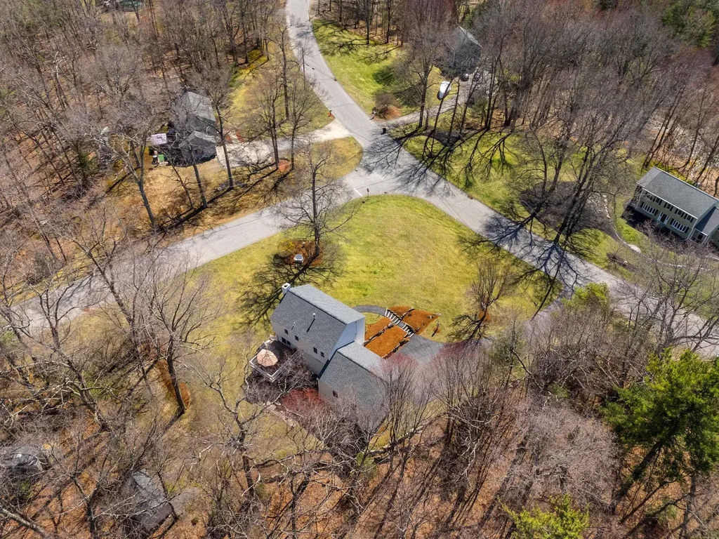 29 Greenwich Road Litchfield NH 03052