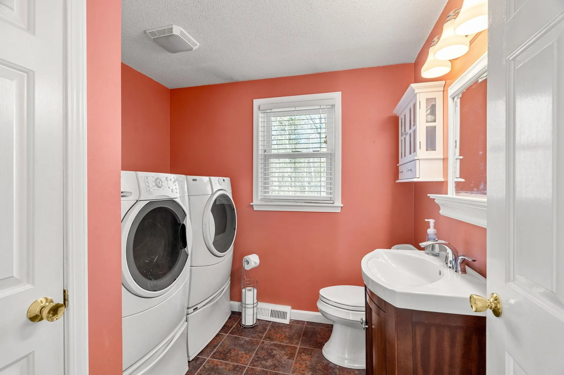 29 Greenwich Road Litchfield NH 03052