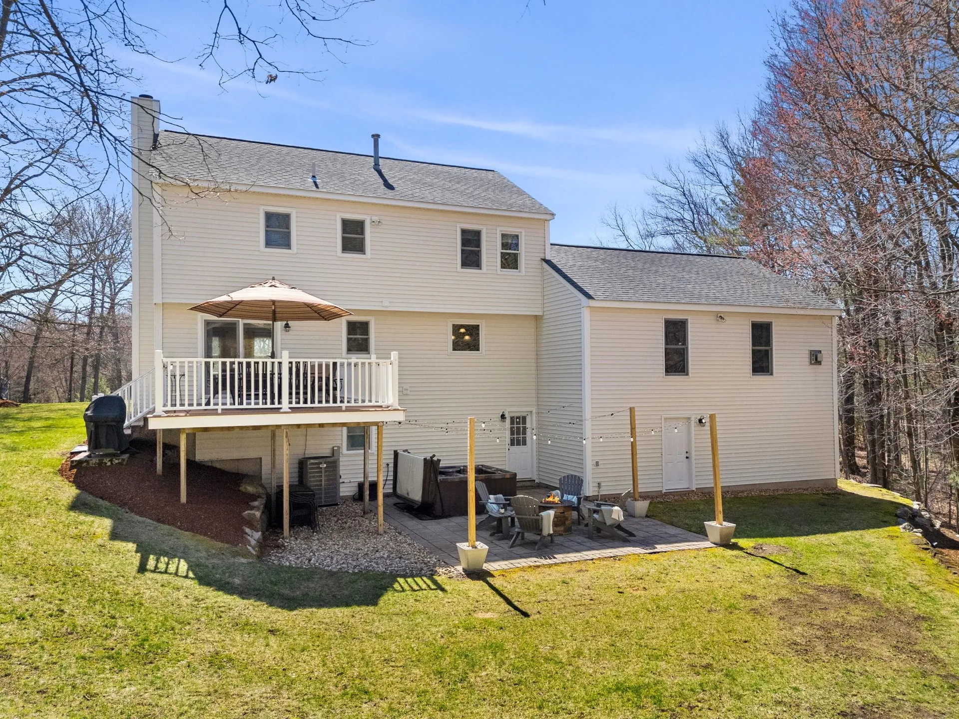 29 Greenwich Road Litchfield NH 03052