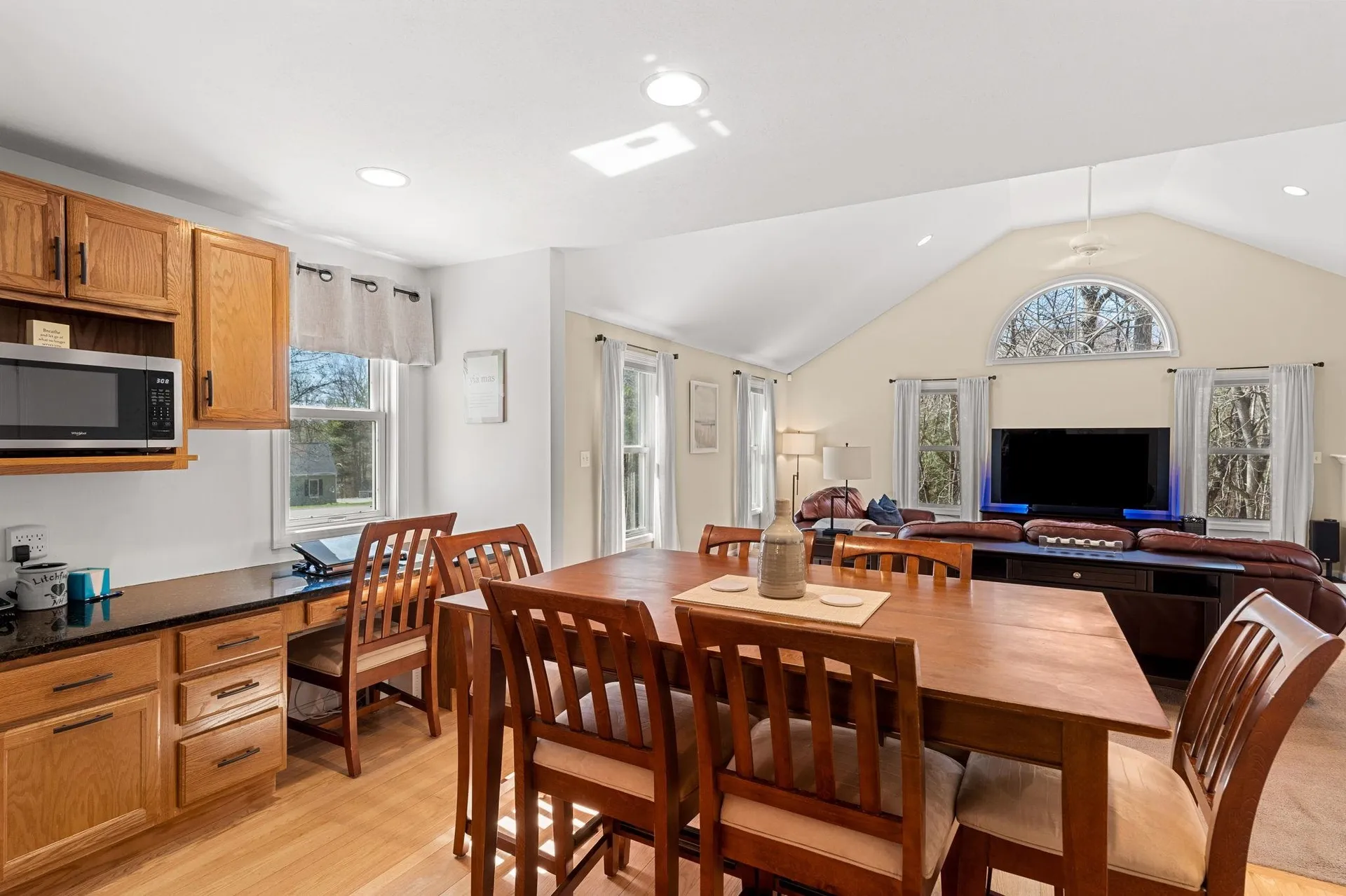 29 Greenwich Road Litchfield NH 03052
