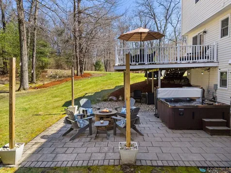 29 Greenwich Road Litchfield NH 03052