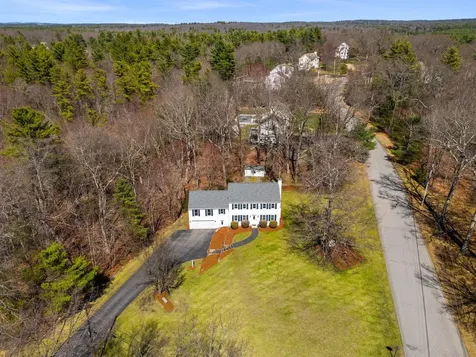 29 Greenwich Road Litchfield NH 03052
