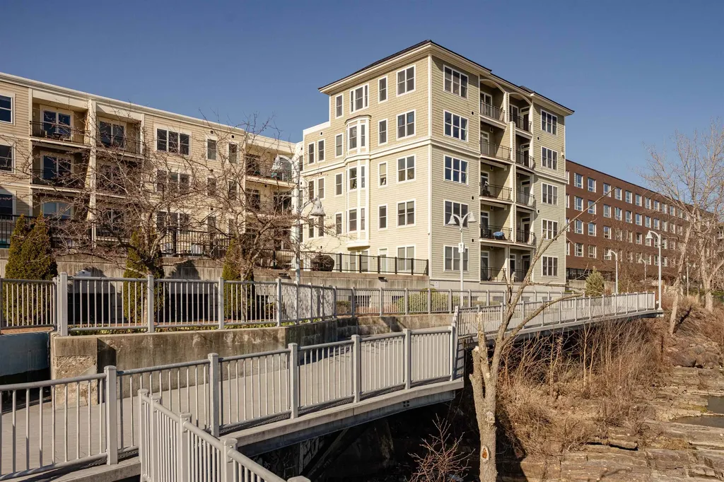 60 Winooski Falls Way Winooski VT 05404