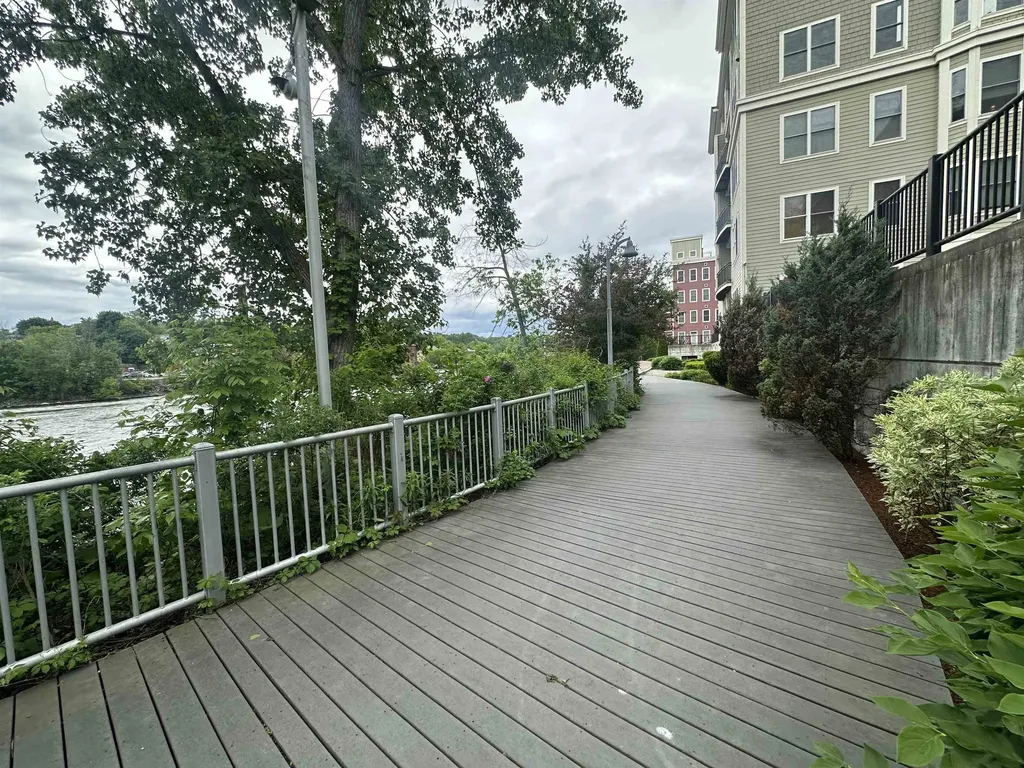 60 Winooski Falls Way Winooski VT 05404