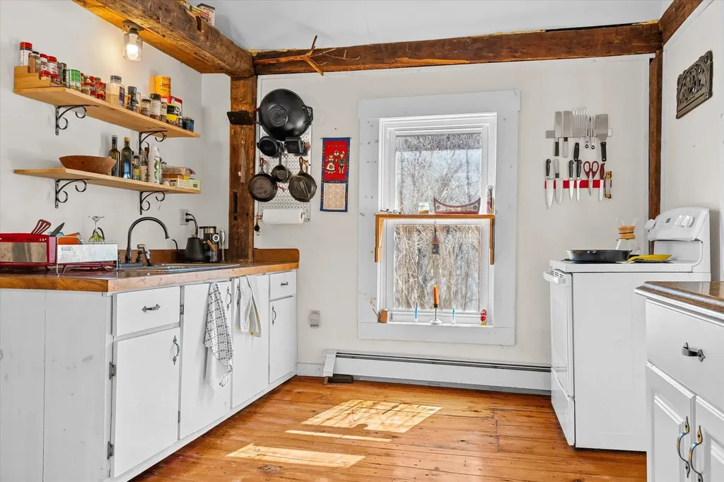 165 North Main Street Rochester VT 05767