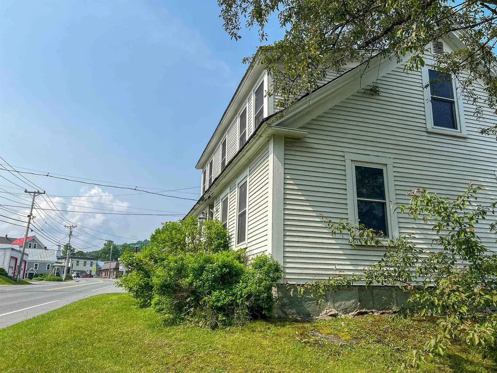 165 North Main Street Rochester VT 05767