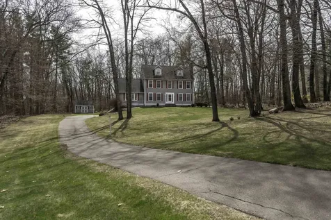 11 Collins Court Plaistow NH 03865