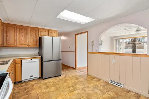 12 Pinecrest Drive Essex VT 05452