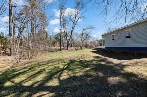 12 Pinecrest Drive Essex VT 05452