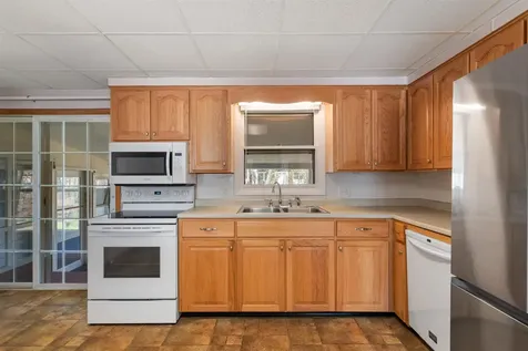 12 Pinecrest Drive Essex VT 05452