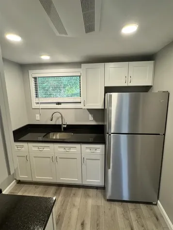 24 Monarch Way Portsmouth NH 03801