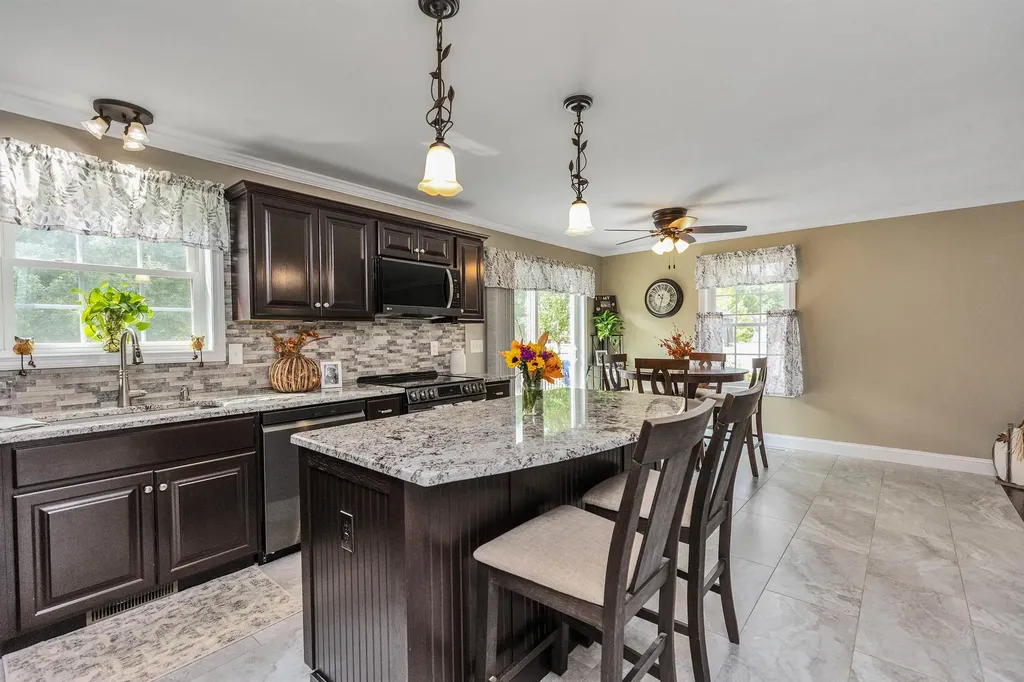 232 Eve Street Manchester NH 03104