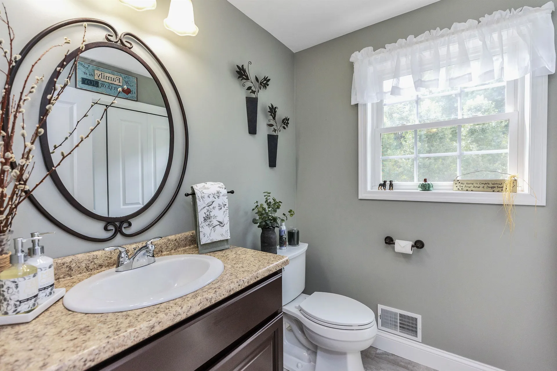 232 Eve Street Manchester NH 03104