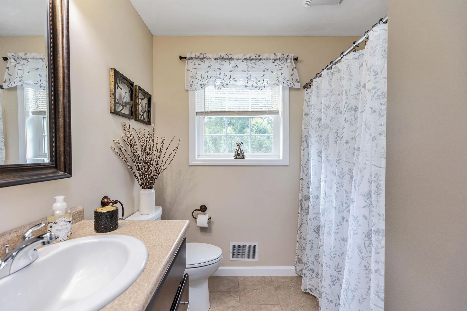 232 Eve Street Manchester NH 03104