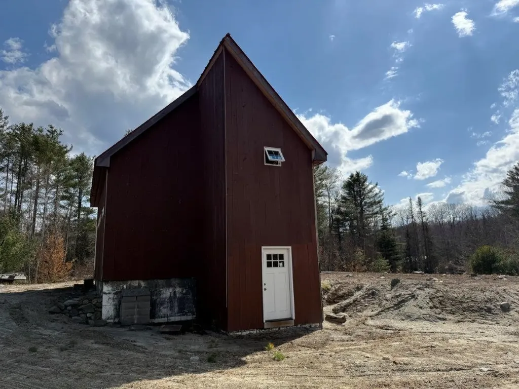 390 Nh Route 118 Canaan NH 03741