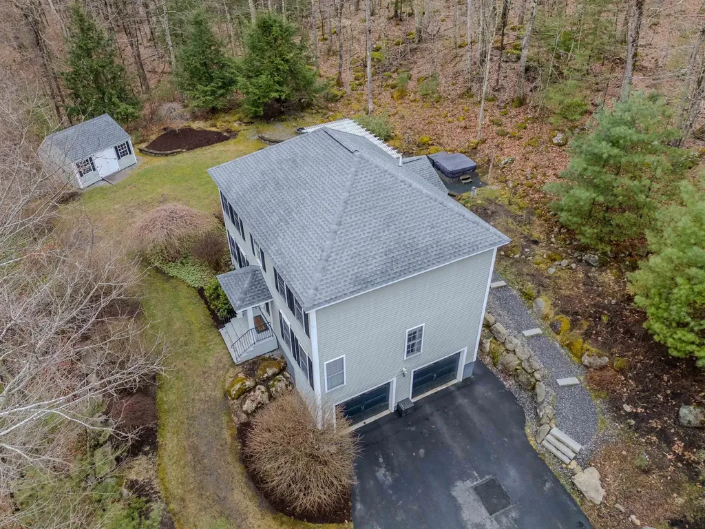 205 Black Brook Road Goffstown NH 03045