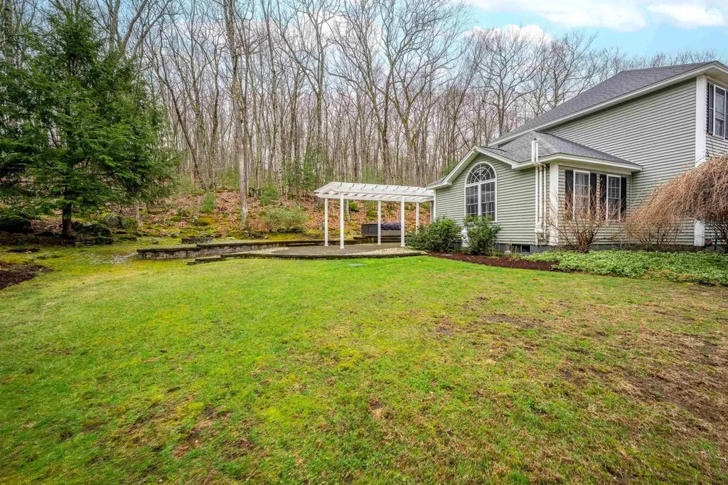 205 Black Brook Road Goffstown NH 03045