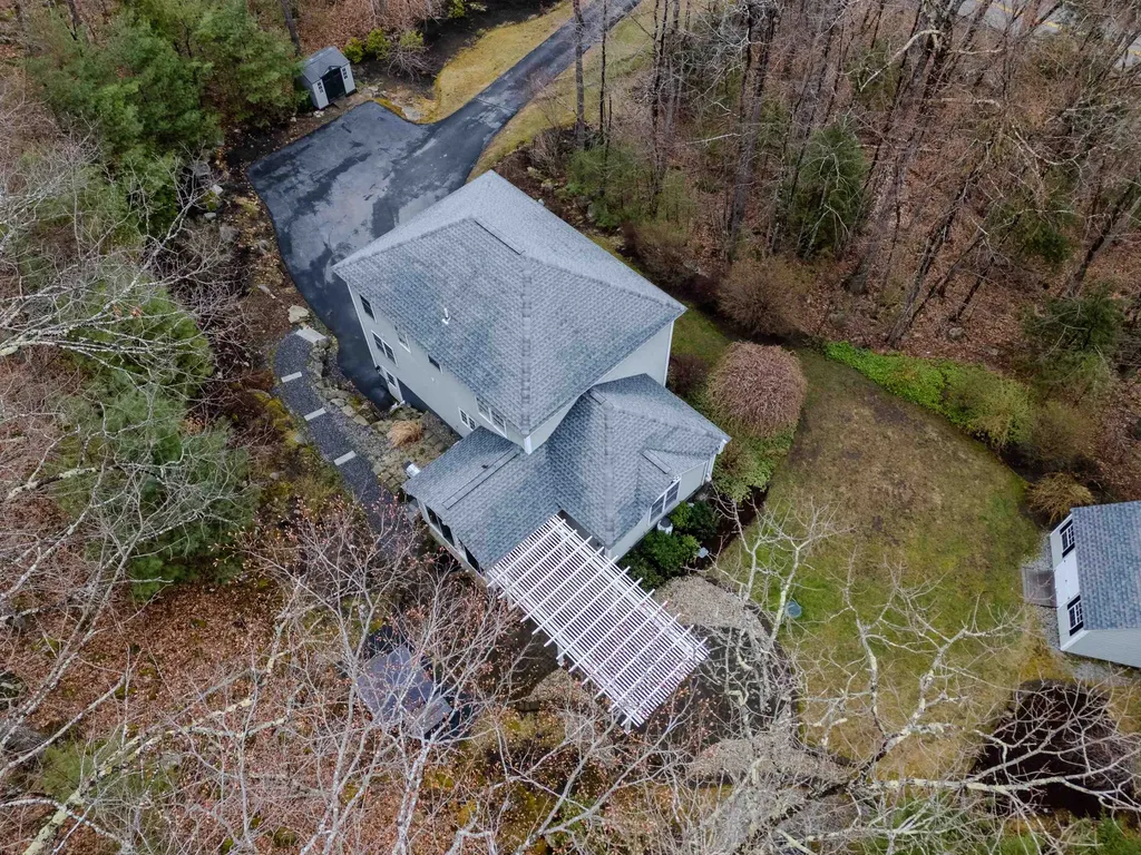 205 Black Brook Road Goffstown NH 03045