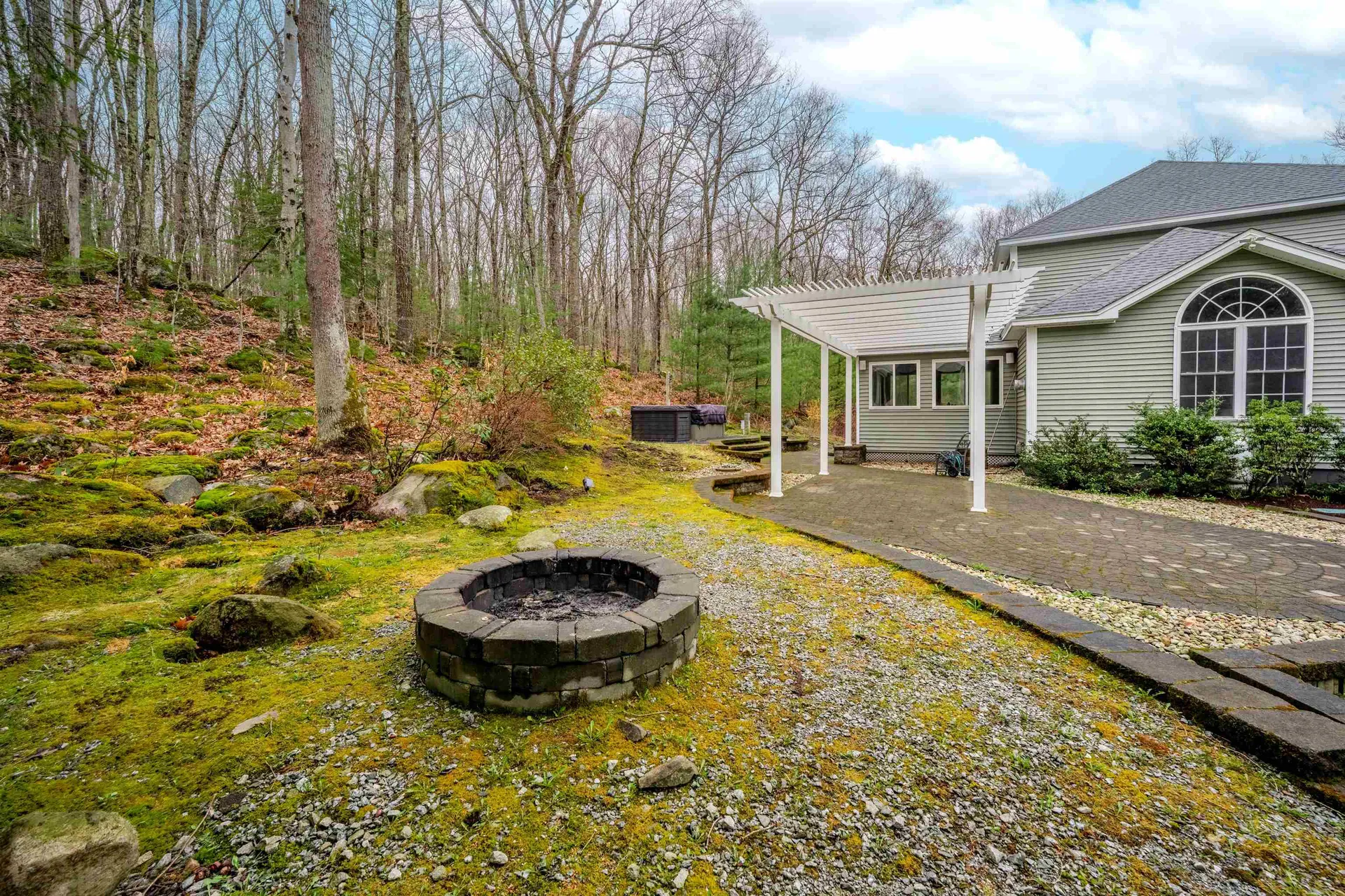 205 Black Brook Road Goffstown NH 03045