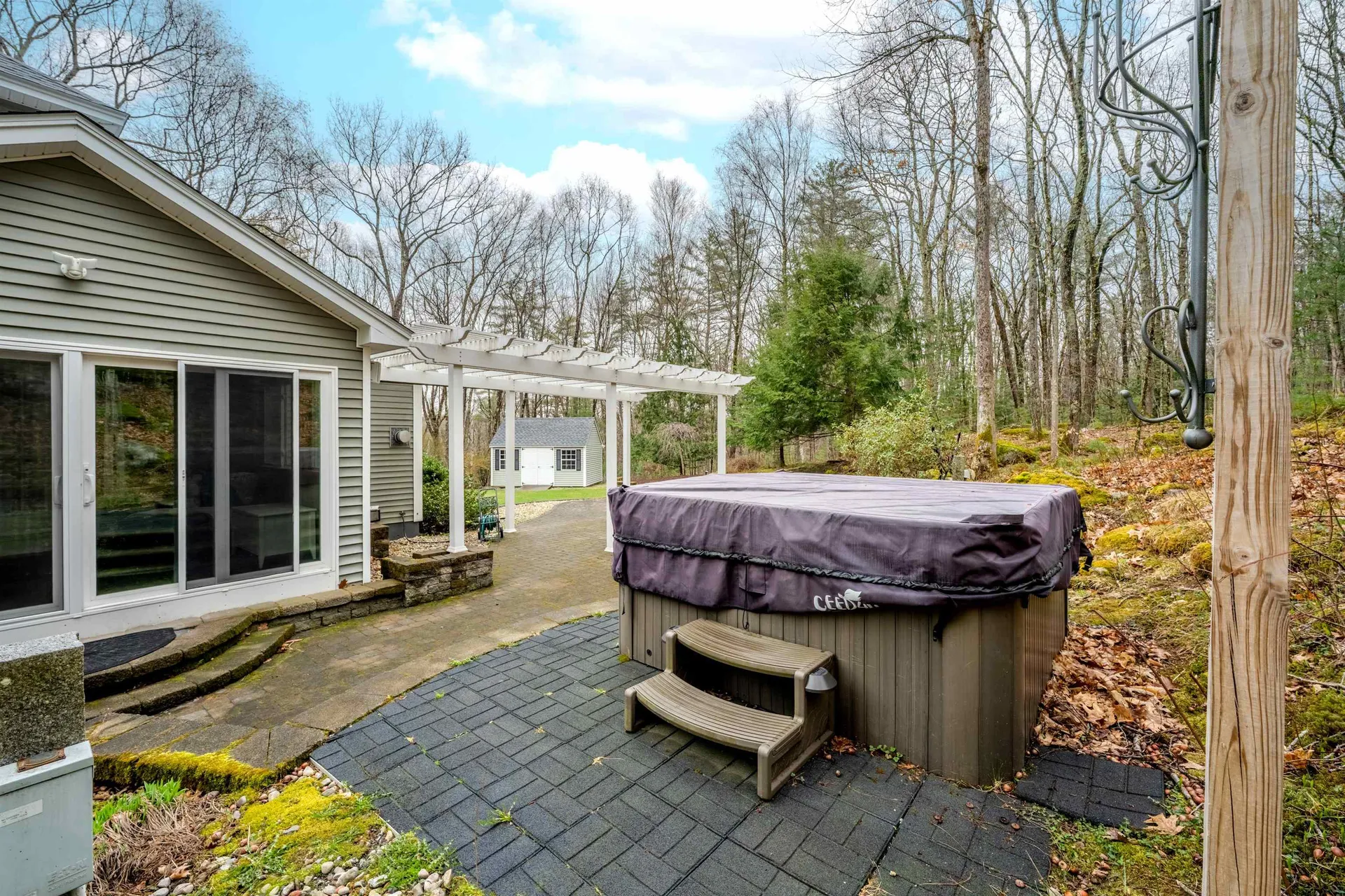 205 Black Brook Road Goffstown NH 03045