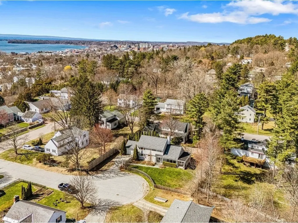 4 Mount View Court Burlington VT 05401