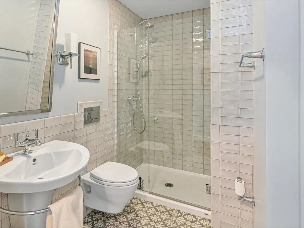 4 Mount View Court Burlington VT 05401