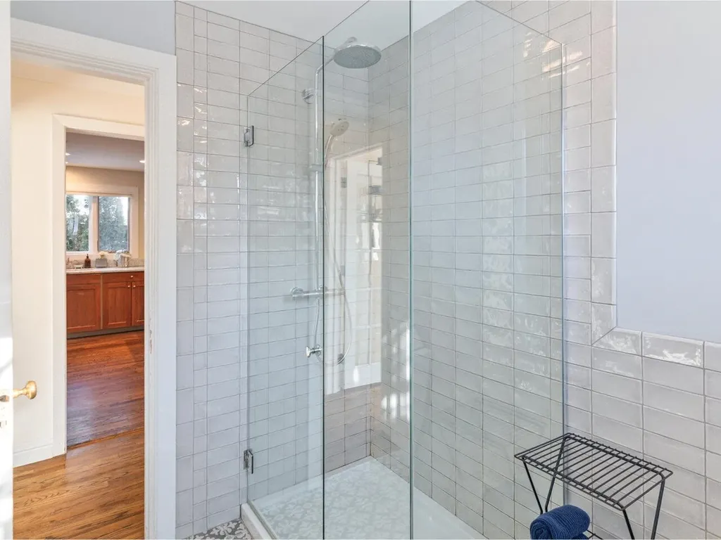 4 Mount View Court Burlington VT 05401