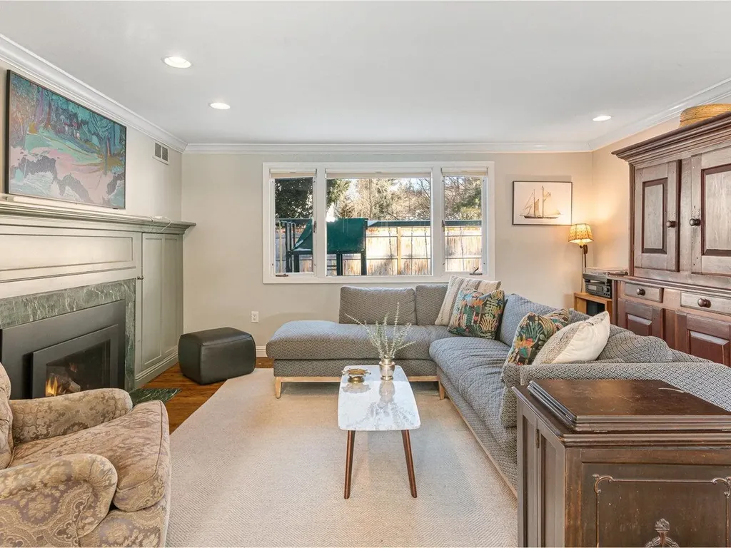 4 Mount View Court Burlington VT 05401