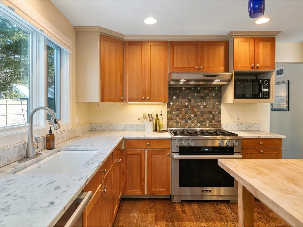 4 Mount View Court Burlington VT 05401