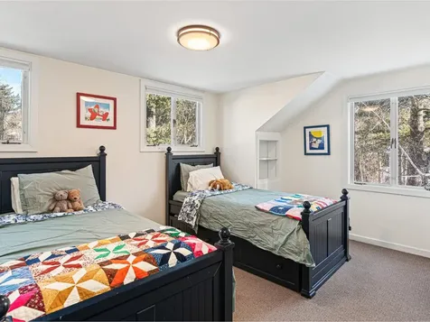 4 Mount View Court Burlington VT 05401