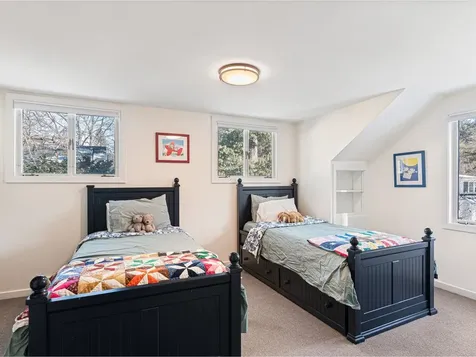 4 Mount View Court Burlington VT 05401