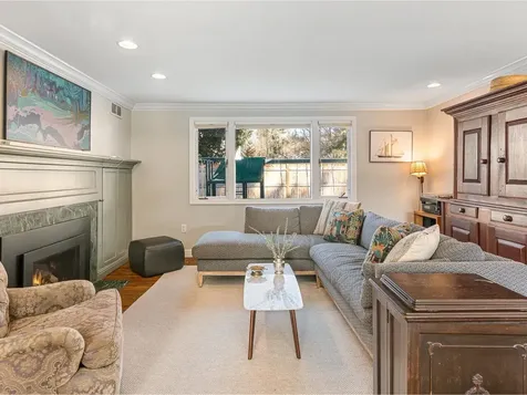 4 Mount View Court Burlington VT 05401