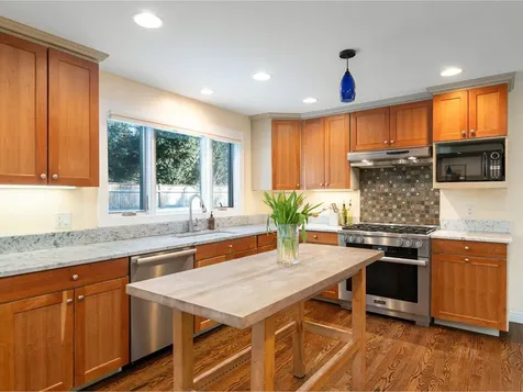 4 Mount View Court Burlington VT 05401