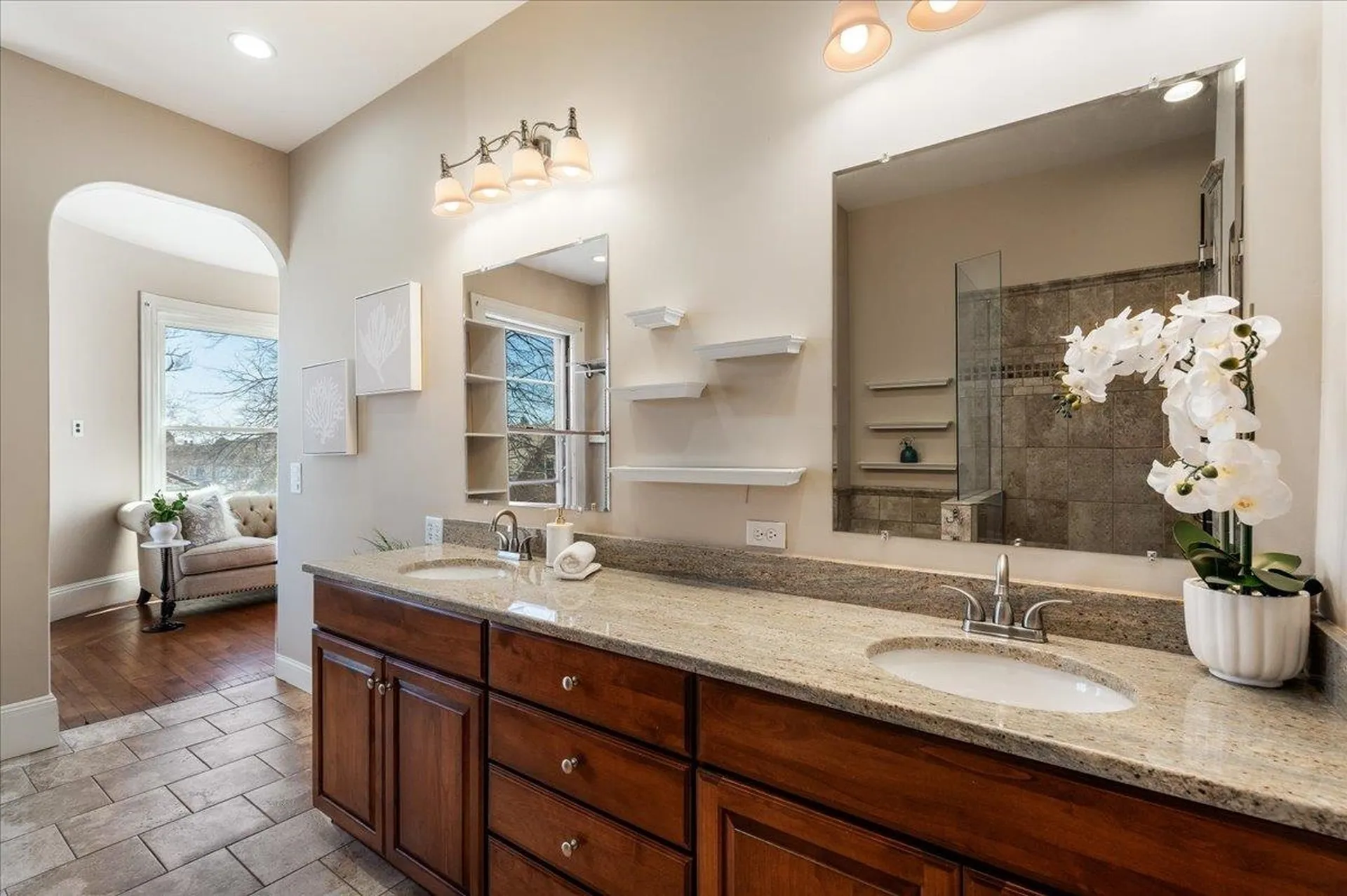 113 Bay Street Manchester NH 03104