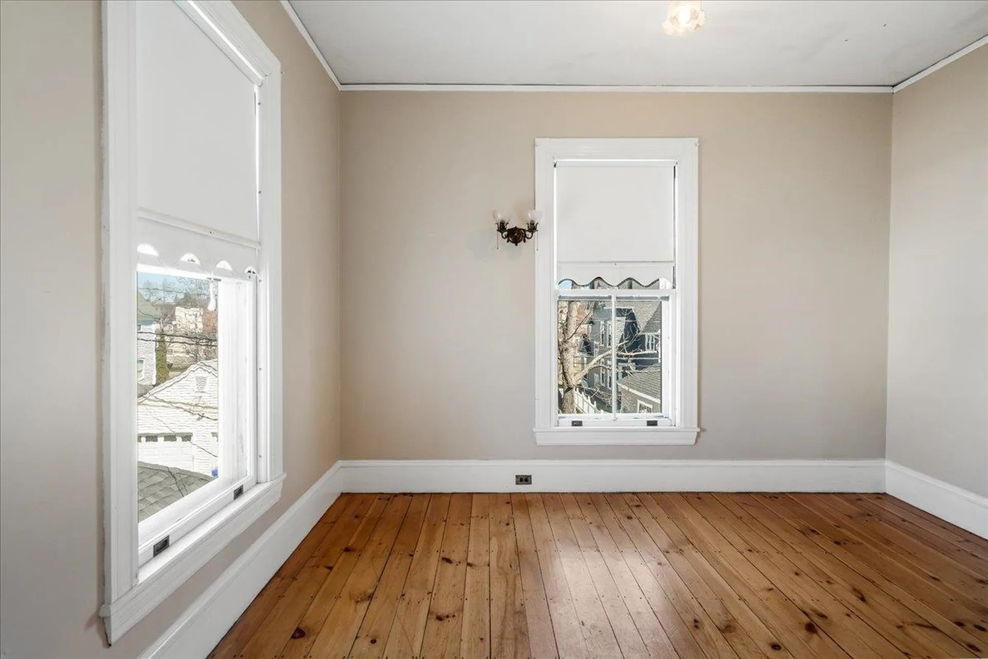 113 Bay Street Manchester NH 03104