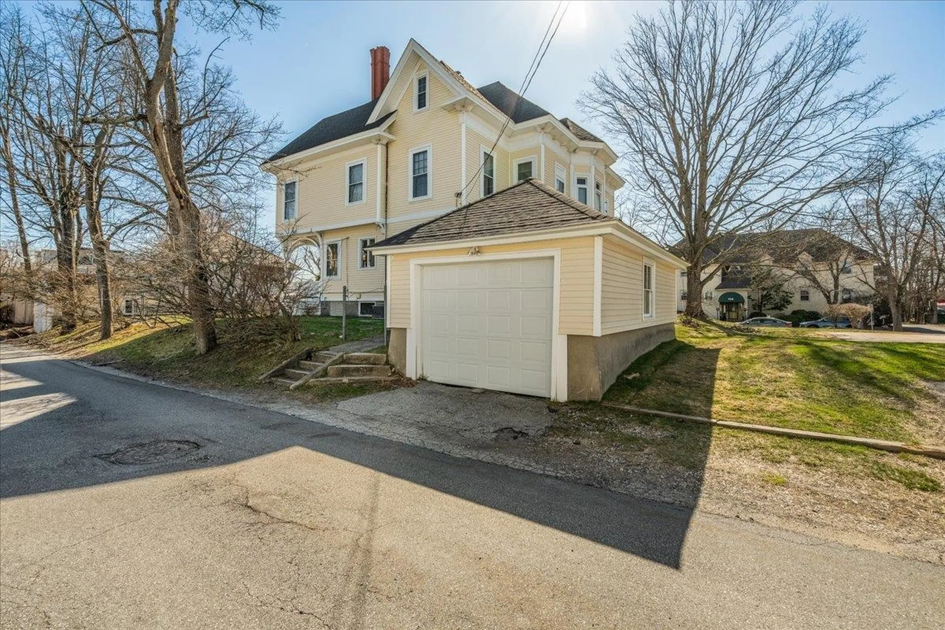 113 Bay Street Manchester NH 03104