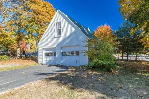 11 Rogers Road Kittery ME 03904