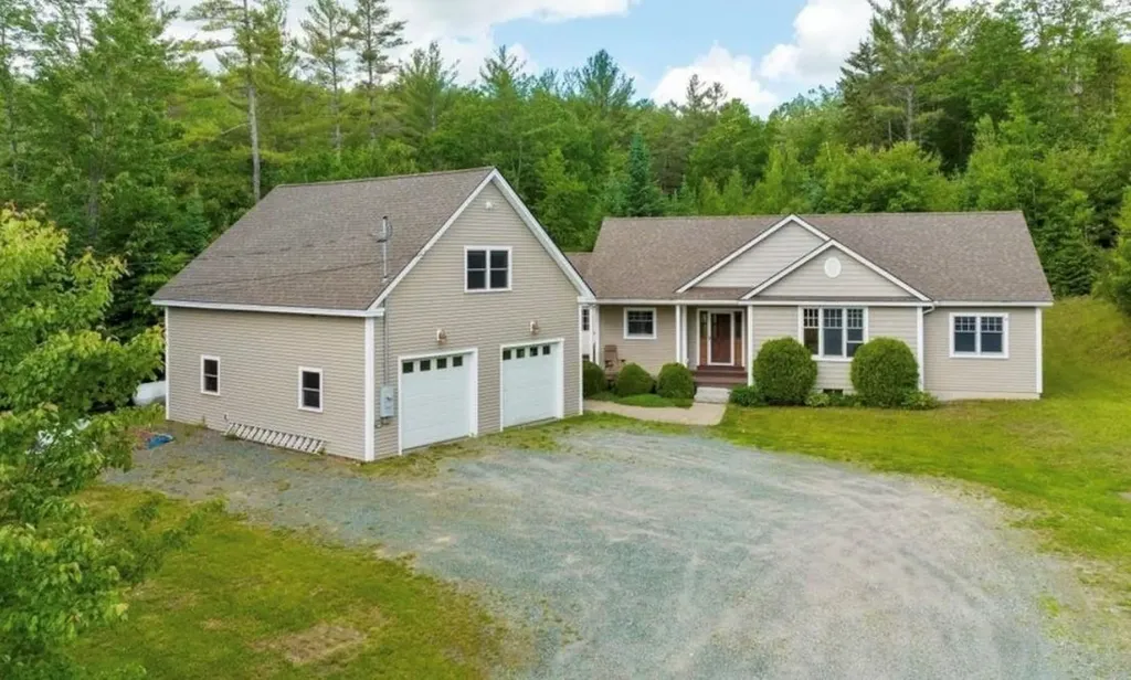 80 Canaan Street Canaan NH 03741