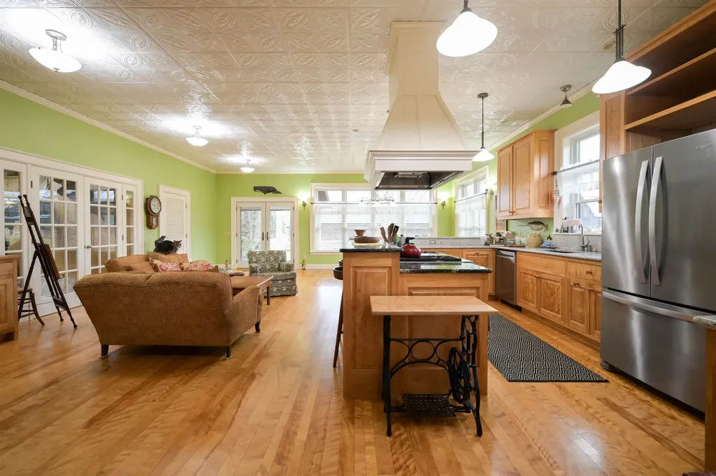 721 Hewitt Road Bristol VT 05443