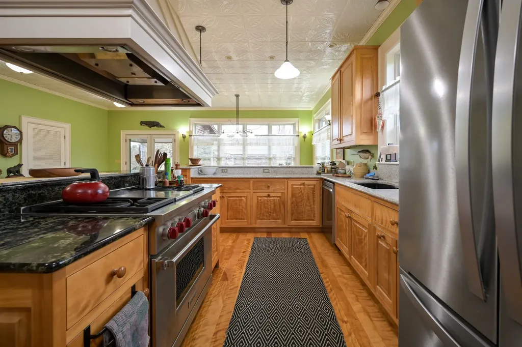 721 Hewitt Road Bristol VT 05443