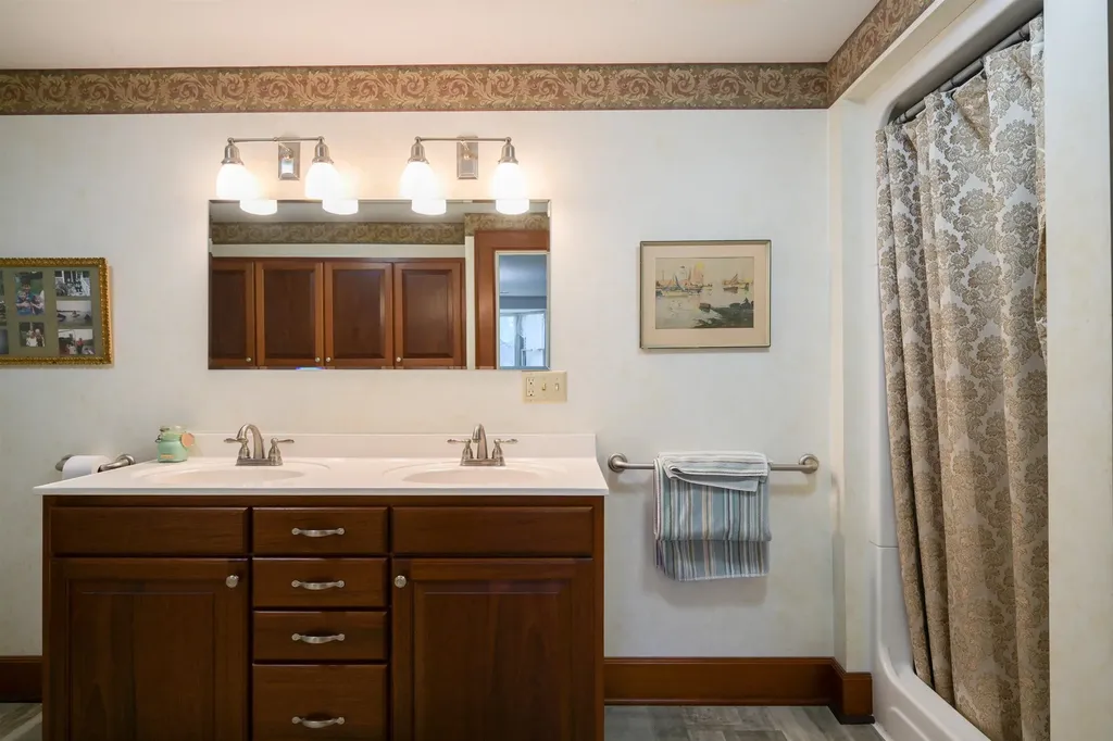 721 Hewitt Road Bristol VT 05443