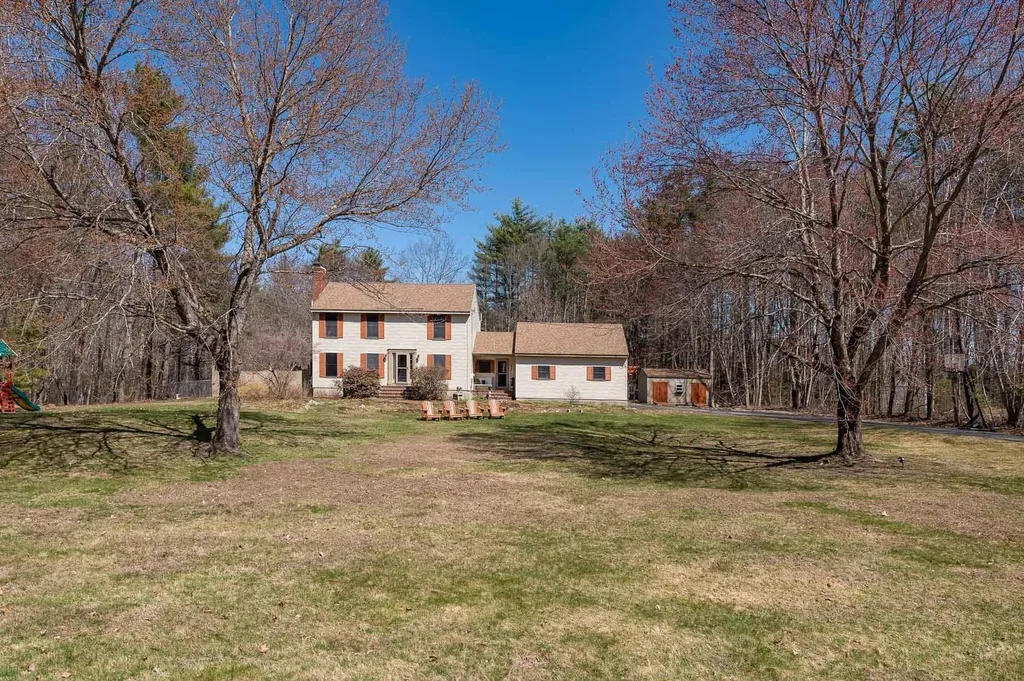 179 Mallego Road Barrington NH 03825