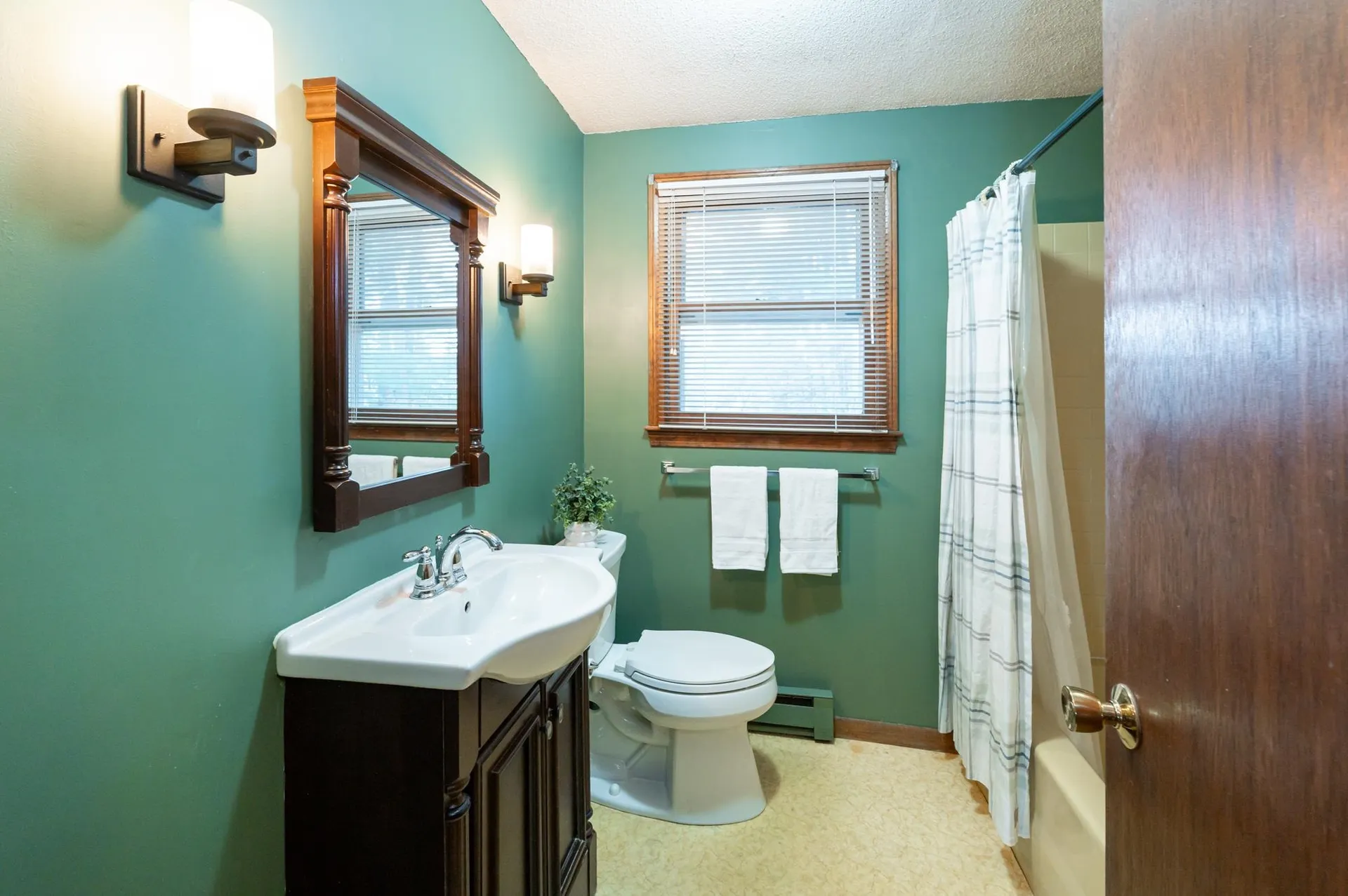 12 Hersey Street Bedford NH 03110